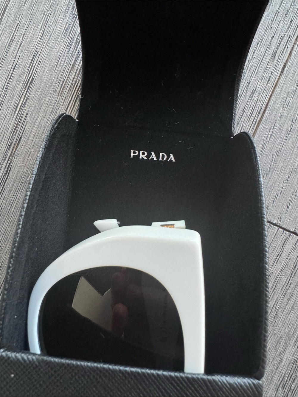 Prada PR 14WS sunglasses - Picture 7 of 7